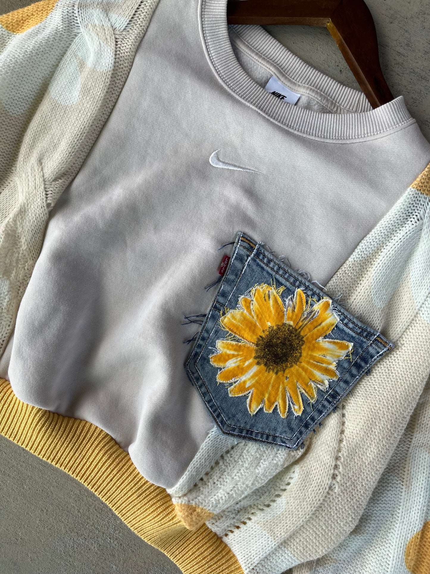 Golden hour cropped crew (M/L)