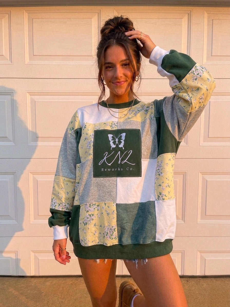 Floral whispers patchwork crewneck (L/XL)